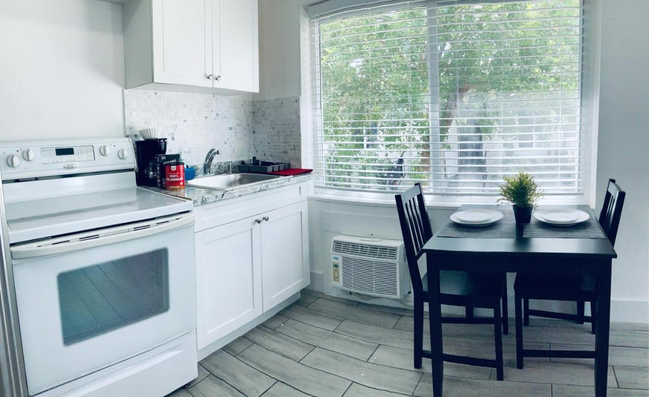 Adorable Private Apartments In The Heart Of Miami! Exterior foto